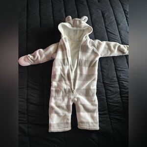 Old Navy Cream and Gray Striped Kids Footie